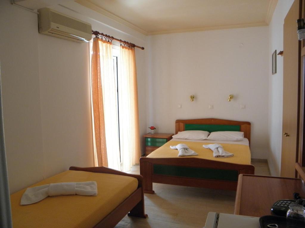 Hotel Venetia Ирайон Екстериор снимка