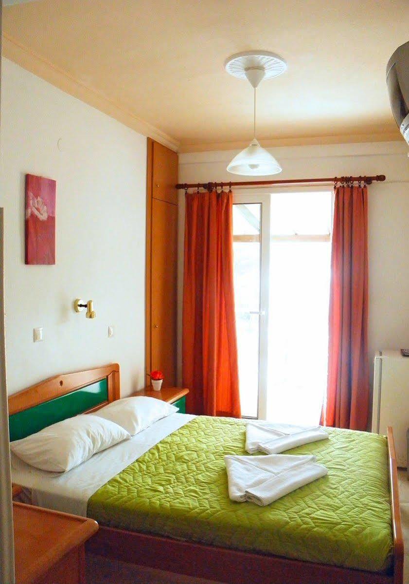 Hotel Venetia Ирайон Екстериор снимка